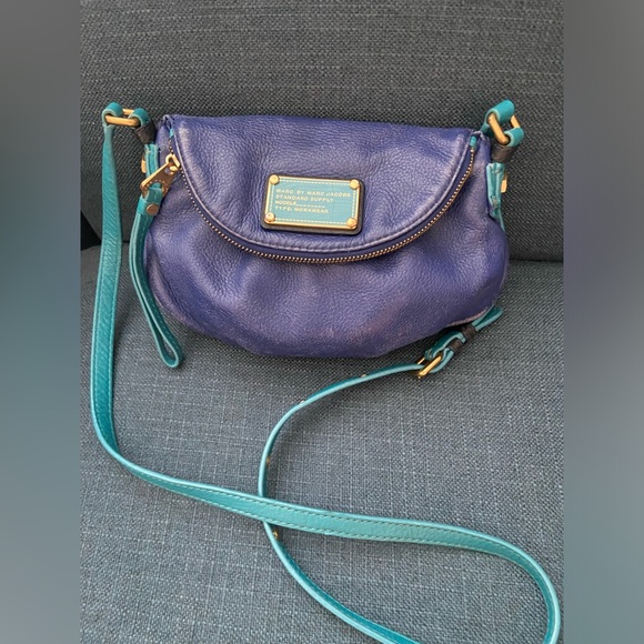 Marc by Marc Jacobs Classic Q Color Blocked Mini Natasha Crossbody Purse - Picture 3 of 16